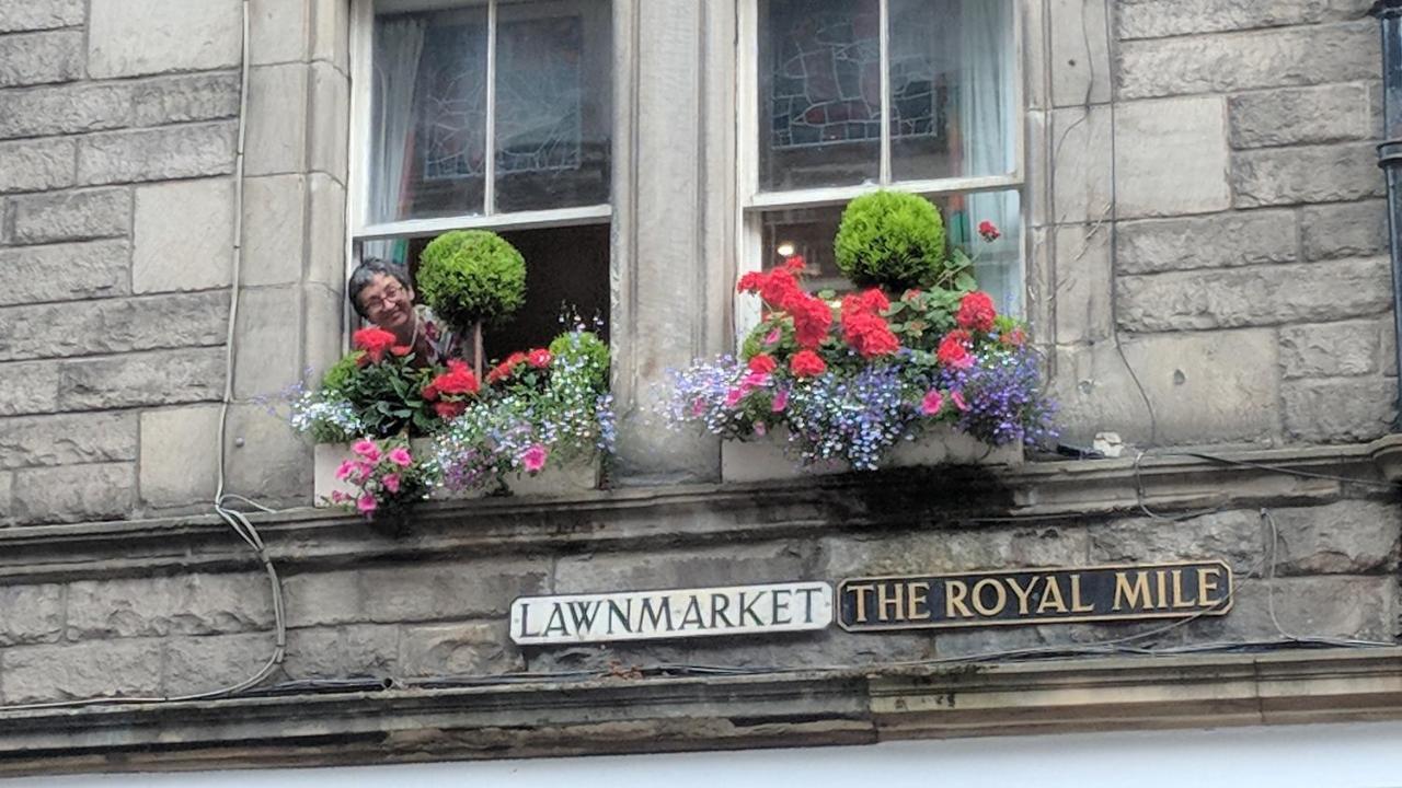 Royal Mile Apartment, 1 Minute From The Castle. Edimburgo Exterior foto